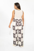 Black Cream Crochet