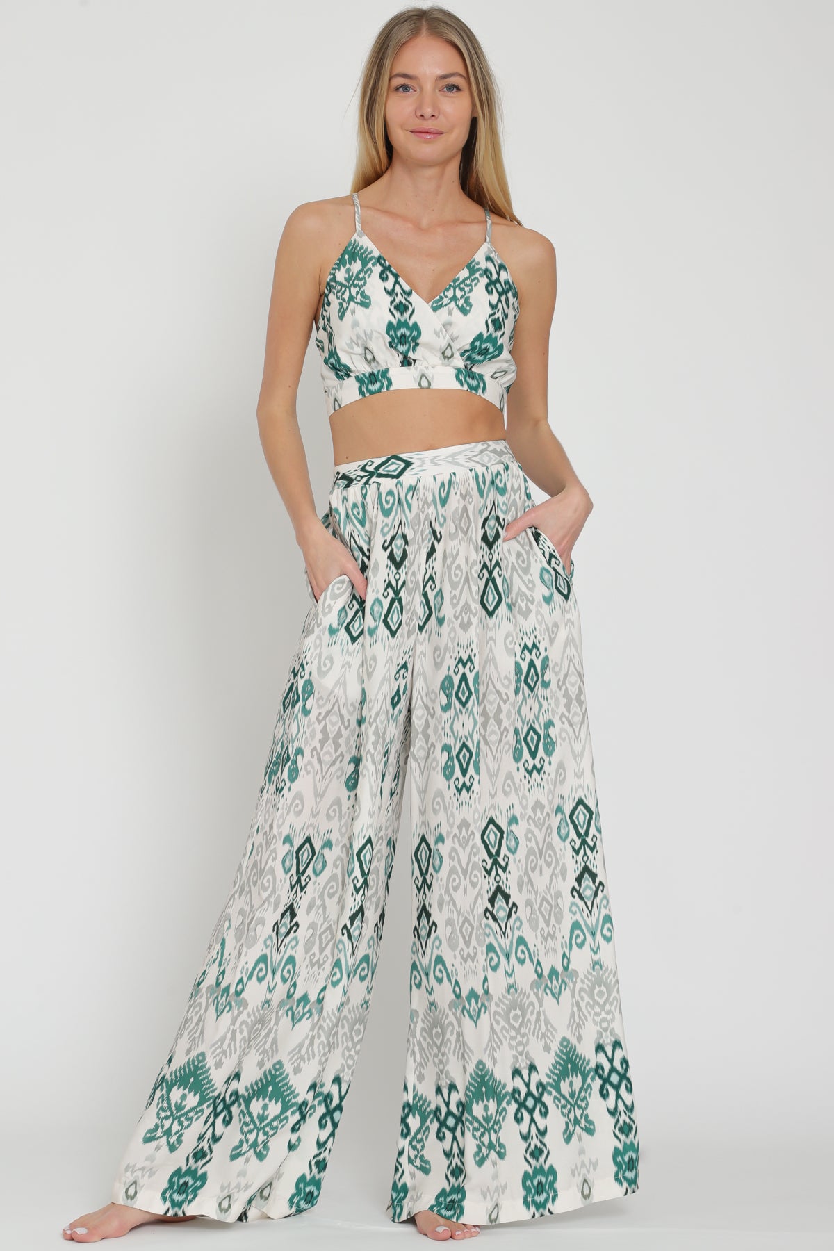 Green Adjustable Strap Crop Top & Pants Set