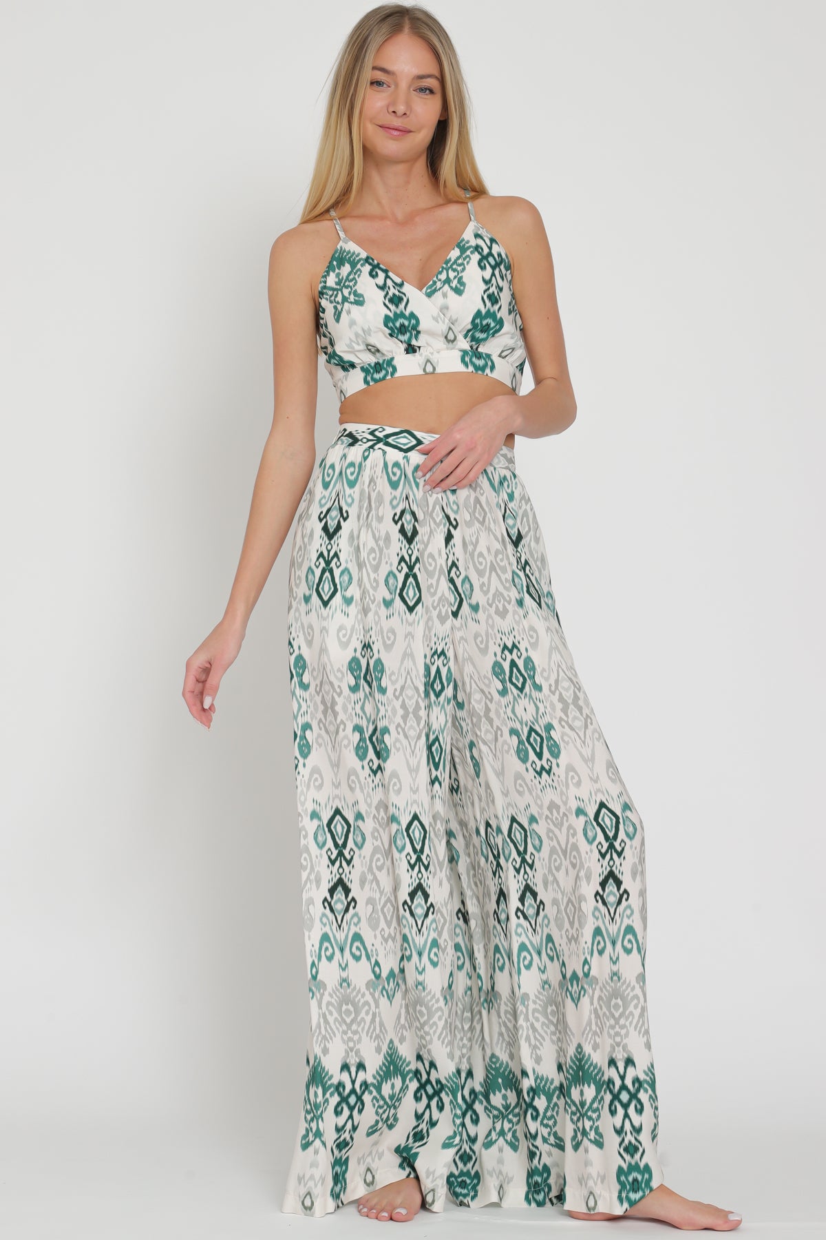 Green Adjustable Strap Crop Top & Pants Set