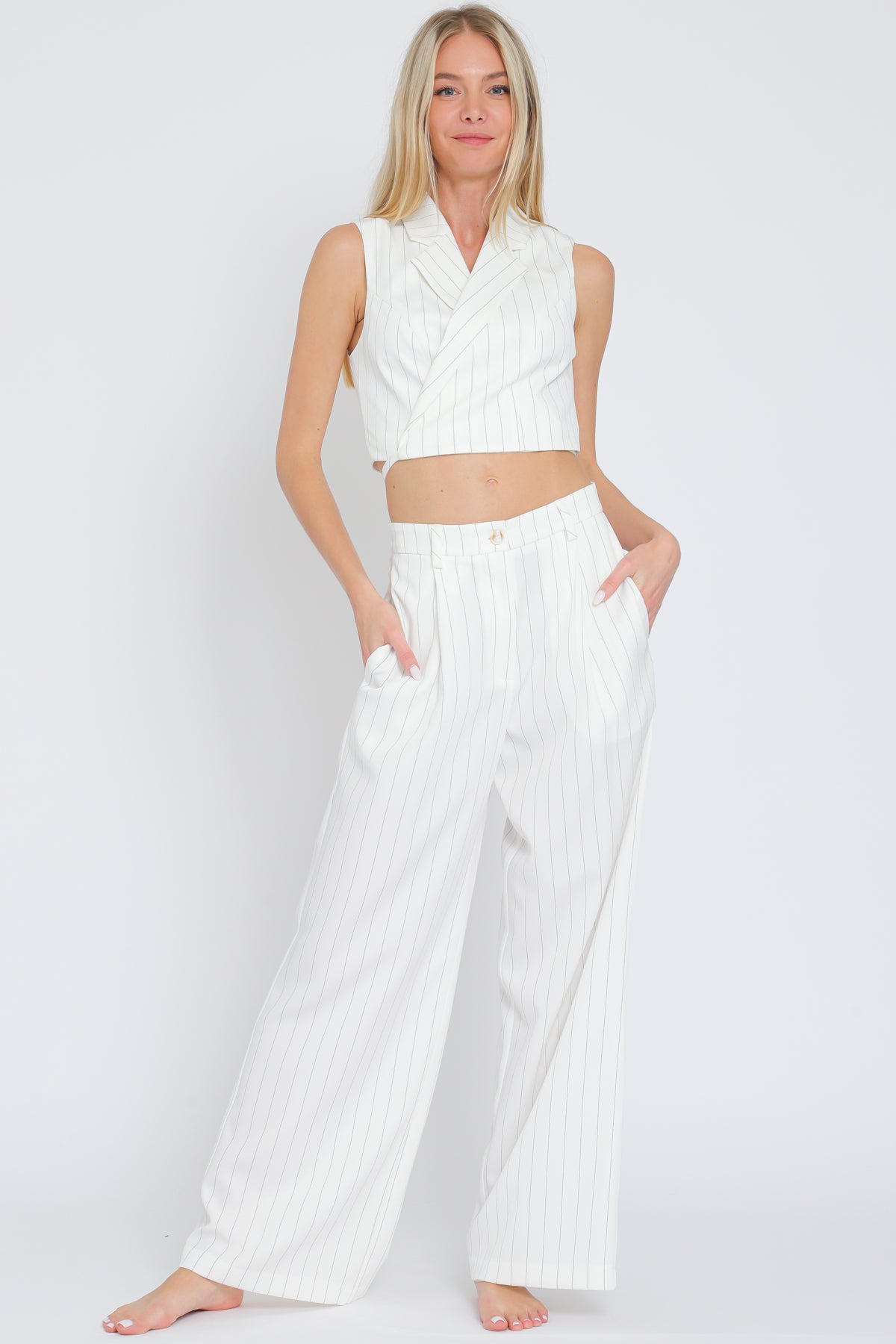 Off White Sleeveless Collar Top and High-Waist Pant Set